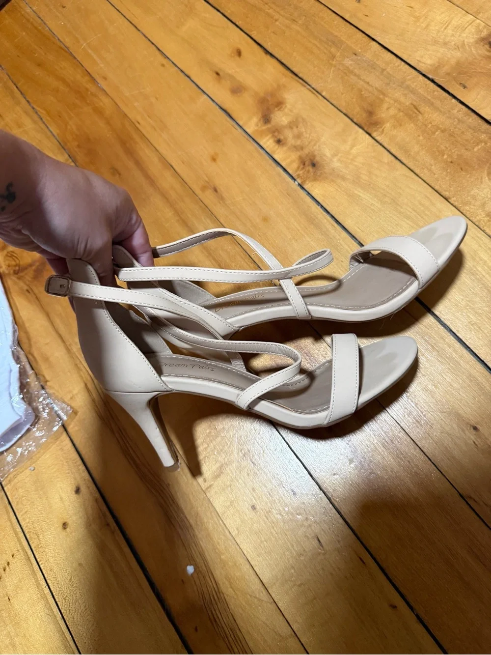 Dream Paris Criss Cross Heeled Wedding Sandal Light Tan/ Cream Size 7.5